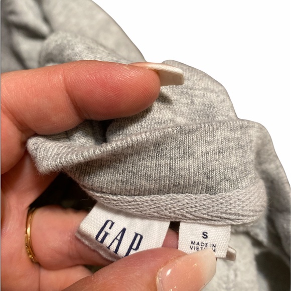 🧡 Gap crew neck sweater - Picture 3 of 5